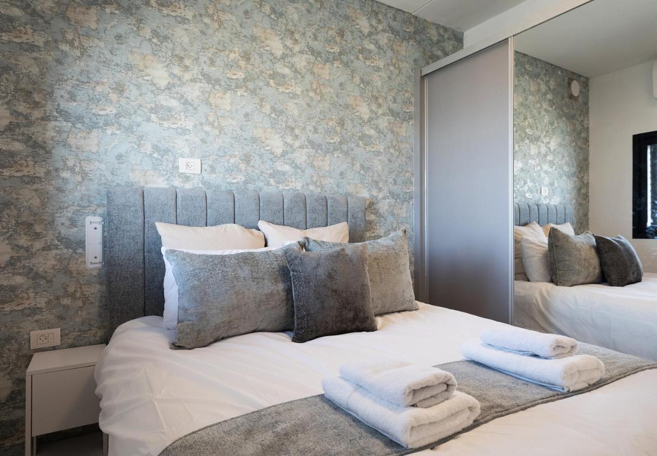 Yalarent Sea-Breeze Penthouse With Jacuzzi Διαμέρισμα Bat Yam Εξωτερικό φωτογραφία