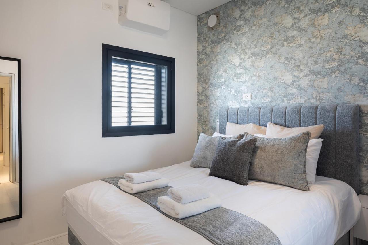 Yalarent Sea-Breeze Penthouse With Jacuzzi Διαμέρισμα Bat Yam Εξωτερικό φωτογραφία