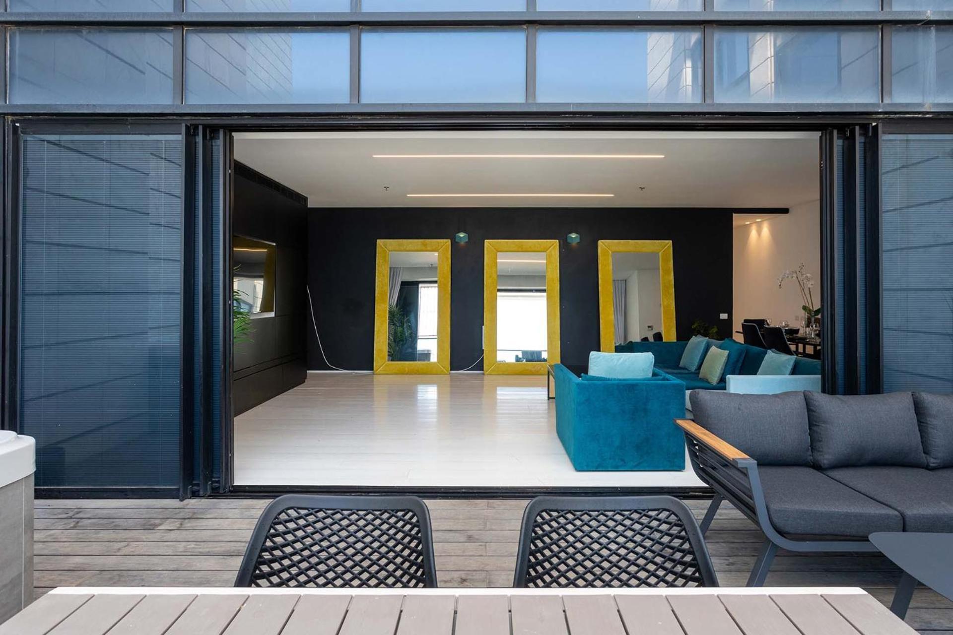 Yalarent Sea-Breeze Penthouse With Jacuzzi Διαμέρισμα Bat Yam Εξωτερικό φωτογραφία