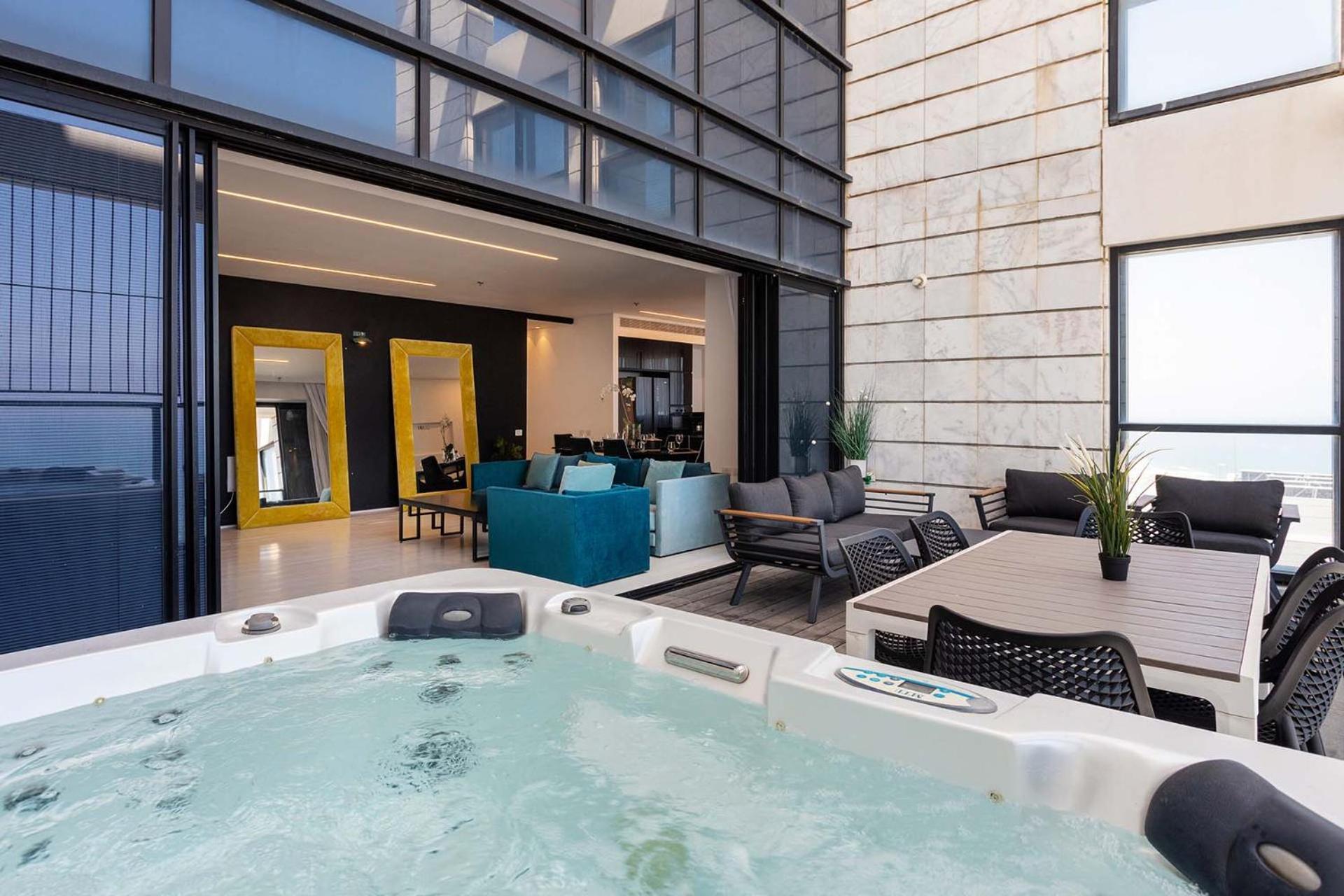 Yalarent Sea-Breeze Penthouse With Jacuzzi Διαμέρισμα Bat Yam Εξωτερικό φωτογραφία